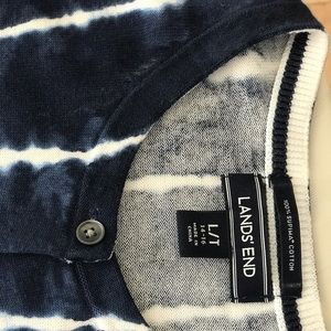 Fall season sweater, nice color, ready to go!